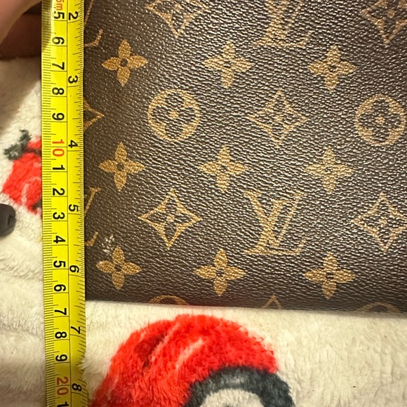 Louis Vuitton Aurore Monogram Canvas Clutch Bag - Picture 8 of 8